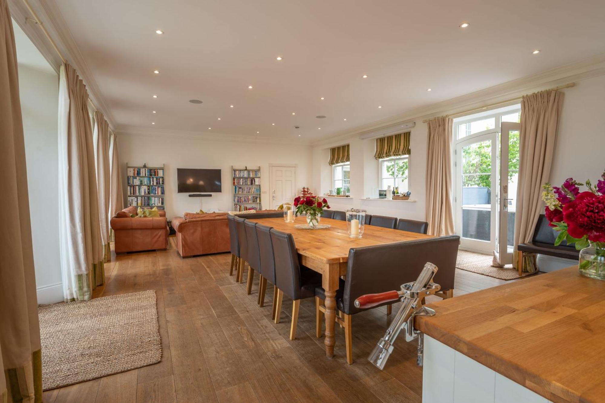 Alexander House 18 - East Wing - Self Catering Villa Auchterarder Esterno foto