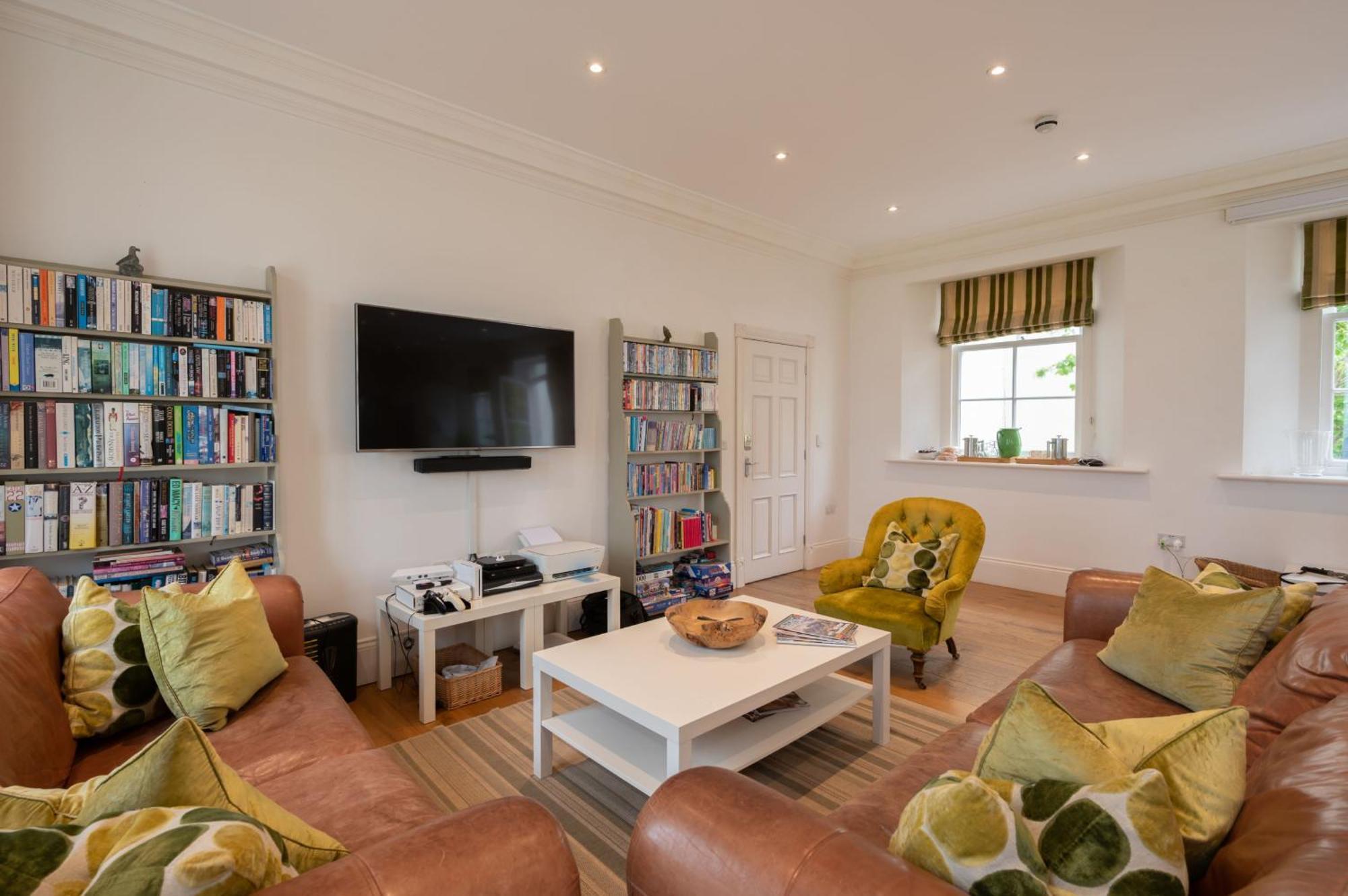 Alexander House 18 - East Wing - Self Catering Villa Auchterarder Esterno foto