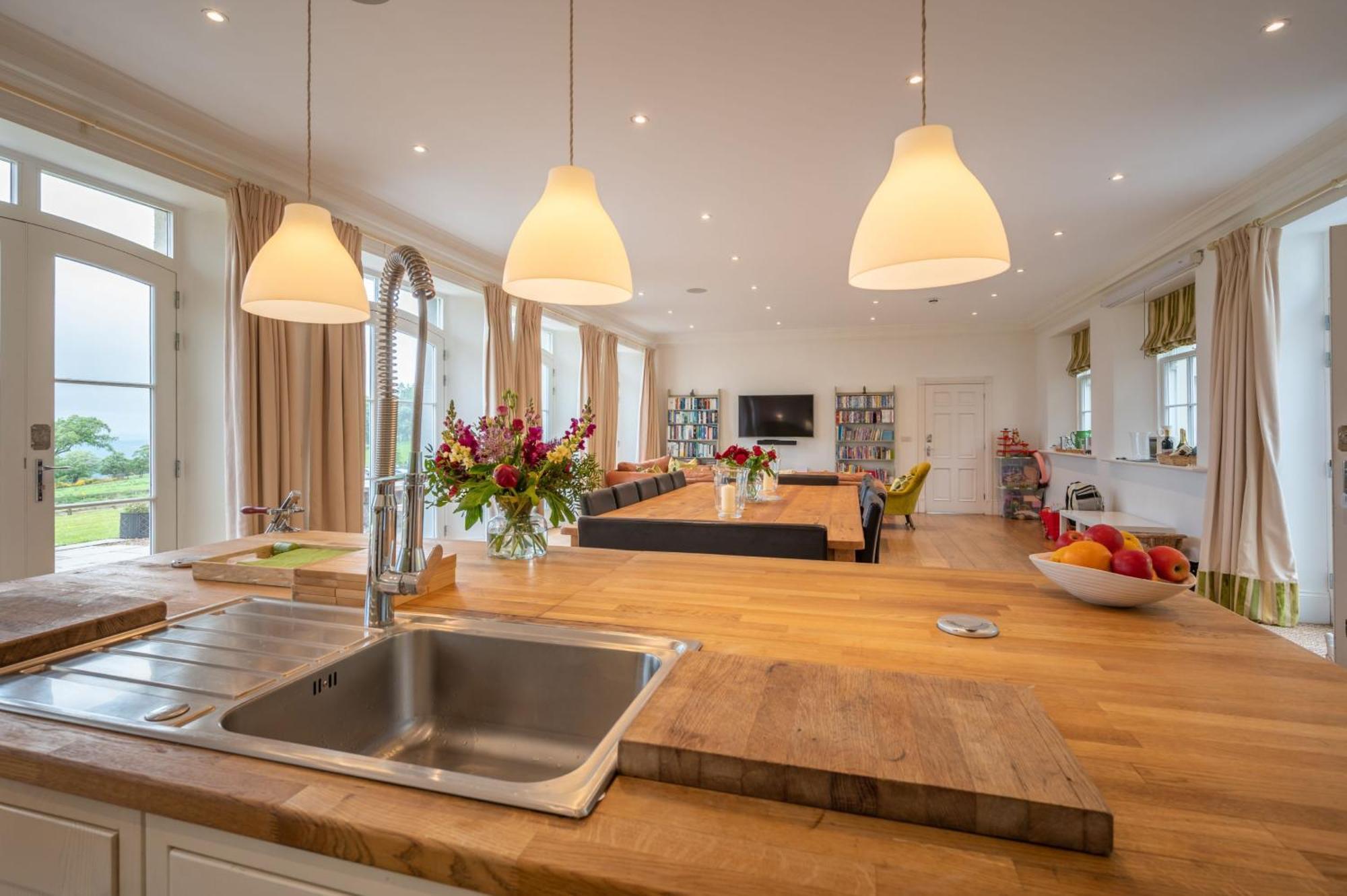 Alexander House 18 - East Wing - Self Catering Villa Auchterarder Esterno foto